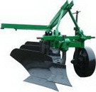 Навесной плуг трехкорпусный ПЛН-3-35