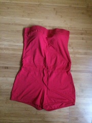 Продам полукомбинезон летний женский 44-46 размера.